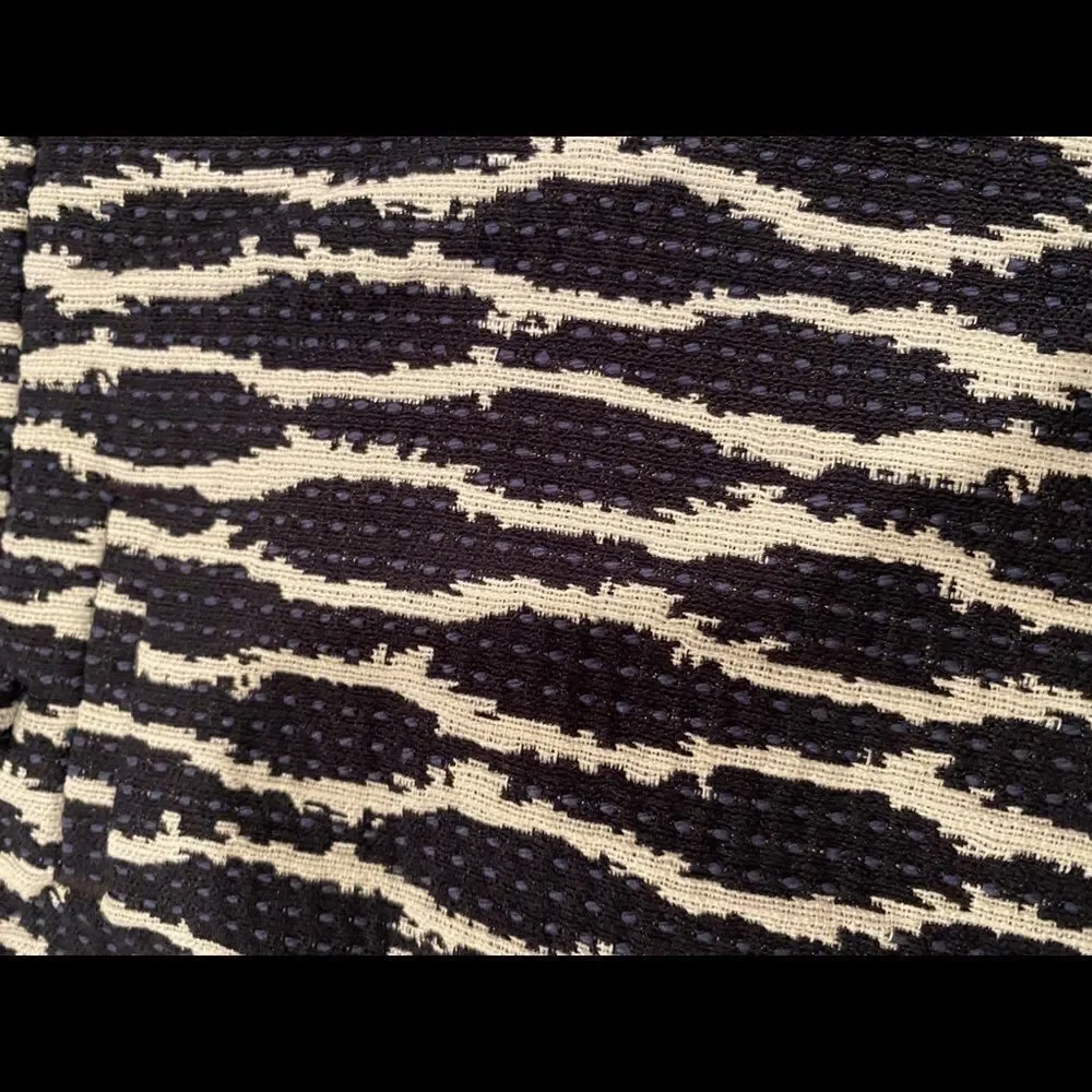 Loft Navy/White Shorts Size 00 Dressy Printed